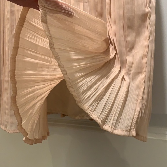 Lace and Tulle lined cocktail dress in peach pink - Picture 6 of 11